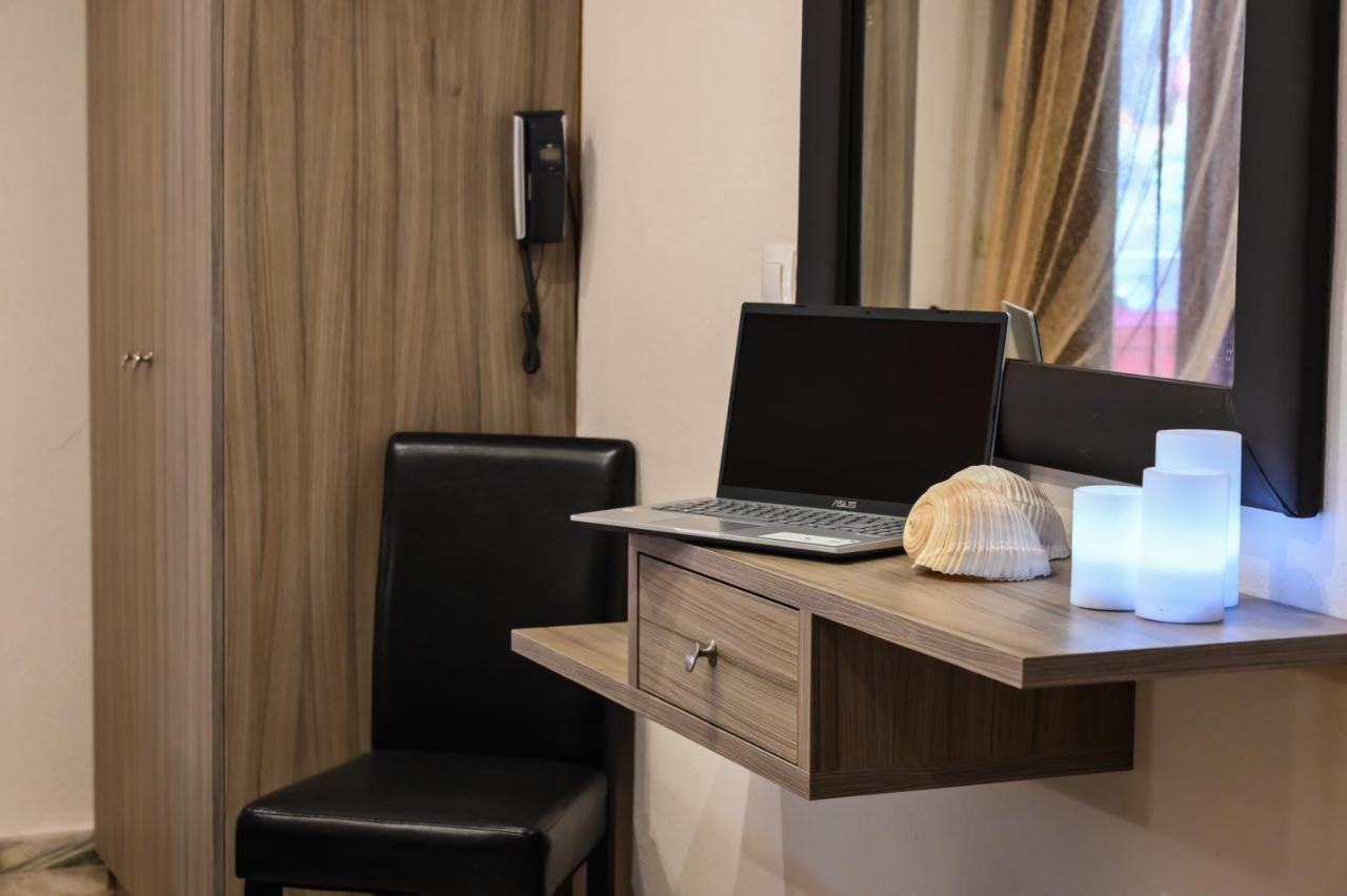 Hotel Kostas Olympiakí Aktí Eksteriør bilde