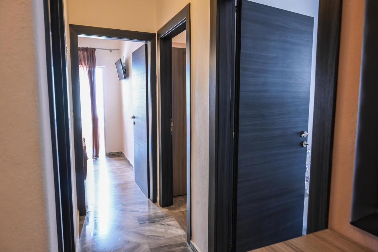 Hotel Kostas Olympiakí Aktí Eksteriør bilde